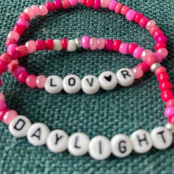 Pack of 13 Friendship Bracelets for Trading - Picture 6 of 13